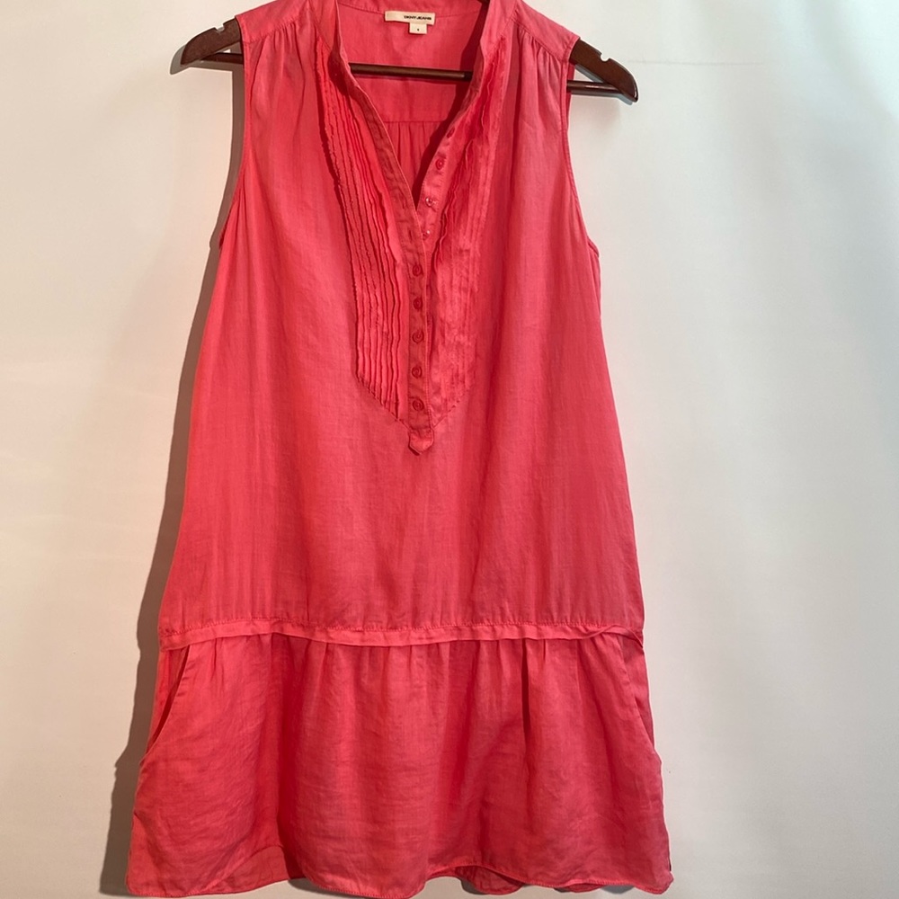 DKNY - sleeveless dress with lining. Size 6